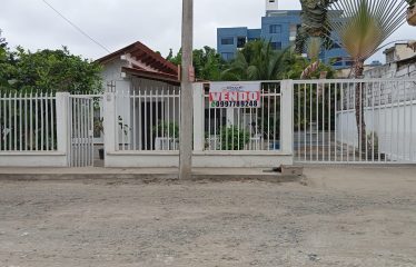 Casa de Ensueño en Tonsupa – Zona Playa Almendro! 🌊🏡 ¡Vive a pocos pasos de la playa!