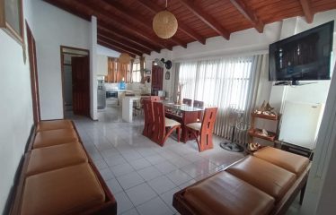 Casa de Ensueño en Tonsupa – Zona Playa Almendro! 🌊🏡 ¡Vive a pocos pasos de la playa!