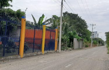 OPORTUNIDAD  LOTE DE TERRENO DE  EN PLAYA ALMENDRO CON  RESTAURANTE CON VIVIENDA Y TERRENO . JUNTO  A LA PIZZERIA  VIÑA AZUL, TONSUPA.   BUENA UBICACION