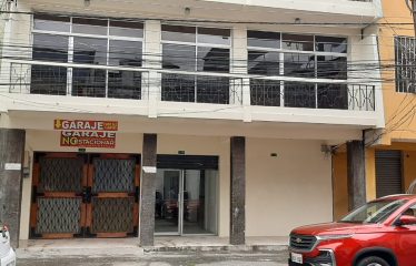 ¡Arrienda en el Corazón de Esmeraldas! 🏢💼🌟 Casa con Local Comercial Grande + 2 Oficinas 🌟