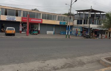 ¡Locales Comerciales en Venta o Arriendo! 🏬🚗Ubicación Estratégica: Vía a Atacames, en una zona de alto tráfico y visibilidad.