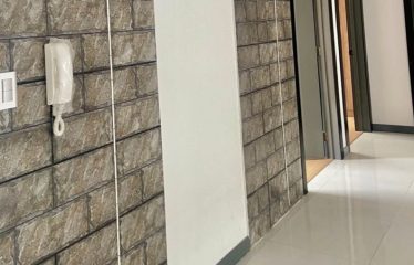 Casa con 3 departa,emtos de venta en Cuenca Ecuador