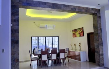 VENDO AMPLIA CASA SECTOR VUELTA LARGA, PARROQUIA ERNESTINA