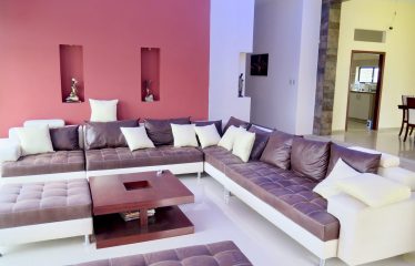 VENDO AMPLIA CASA SECTOR VUELTA LARGA, PARROQUIA ERNESTINA