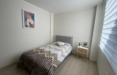 VENDO HERMOSA CASA EN CALDERON