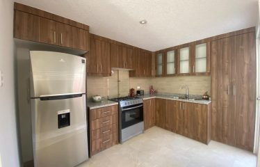 VENDO HERMOSA CASA EN CALDERON
