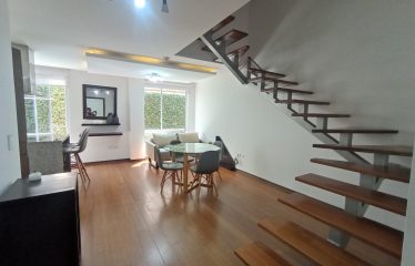 En renta departamento moderno Duplex amoblado Bellavista