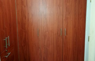 Alquilo habitación amoblada Urb Las Riberas vía Samborondón