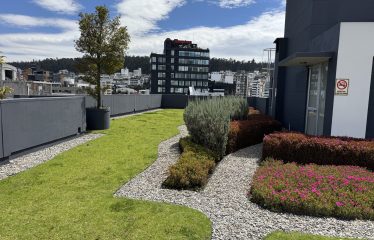 Excelente oficina en edificio de lujo