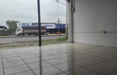 ALQUILO LOCALES COMERCIALES / Santo Domingo