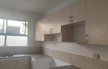 Departamento en Altos del Río, Av León Febres Cordero