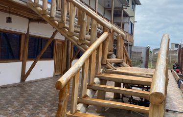 ¡DE OPORTUNIDAD! VENDO AMPLIO Y ACOGEDOR HOSTAL EN PUERTO ENGABAO