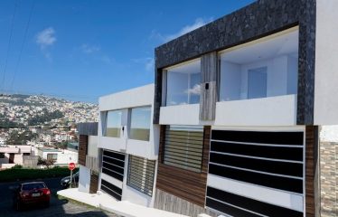 VENDO CASA POR ESTRENAR 138M2 CONSTRUCCIÓN, FULL ACABADOSDE PRIMERA, PUENTE AMARILLO-AUTOPISTA GNRL RUMIÑAHUI