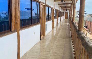Vendo amplio y acogedor Hostal en Puerto Engabao/Playas Villamil