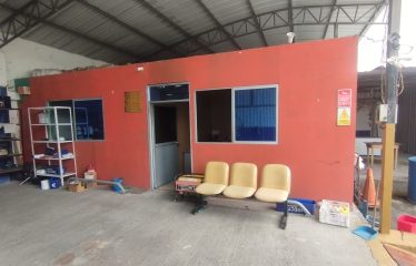 Local comercial patio