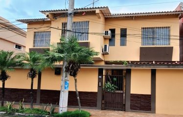 Amplia casa en venta, Urdenor