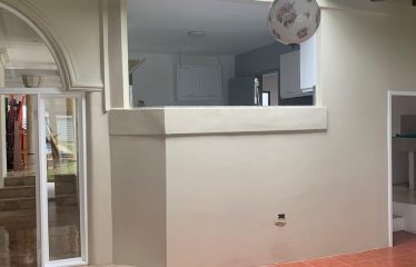 CASA EN VENTA DE OPORTUNIDAD EN PUERTO AZUL