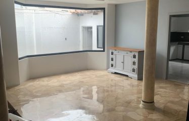 CASA EN VENTA DE OPORTUNIDAD EN PUERTO AZUL