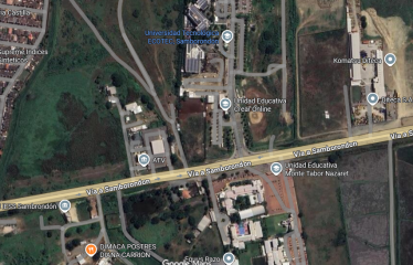 Se vende terreno de 1.870 m2 en la vía Samborondón cerca de Ecotec, ideal para plaza comercial.