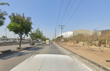 Se vende terreno 40.000 m2, al pie de la Av. del Bombero, sector Hospital IESS los Ceibos.