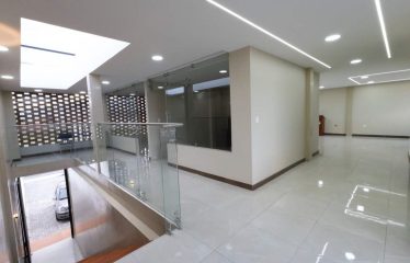 Renta Local Comercial/galpón – Bodega Peguche Panamericana E35