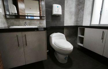 Oficina remodelada – sector 12 de Octubre