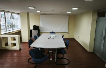 Oficina remodelada – sector 12 de Octubre