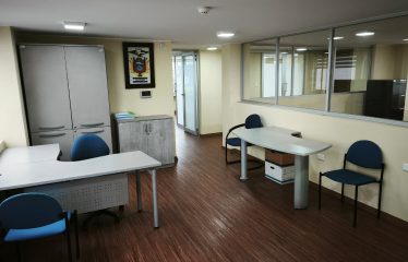 Oficina remodelada – sector 12 de Octubre