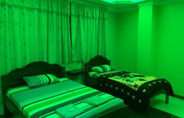 Se vende hotel en pleno centro de Guayaquil, con todos los permisos al día.